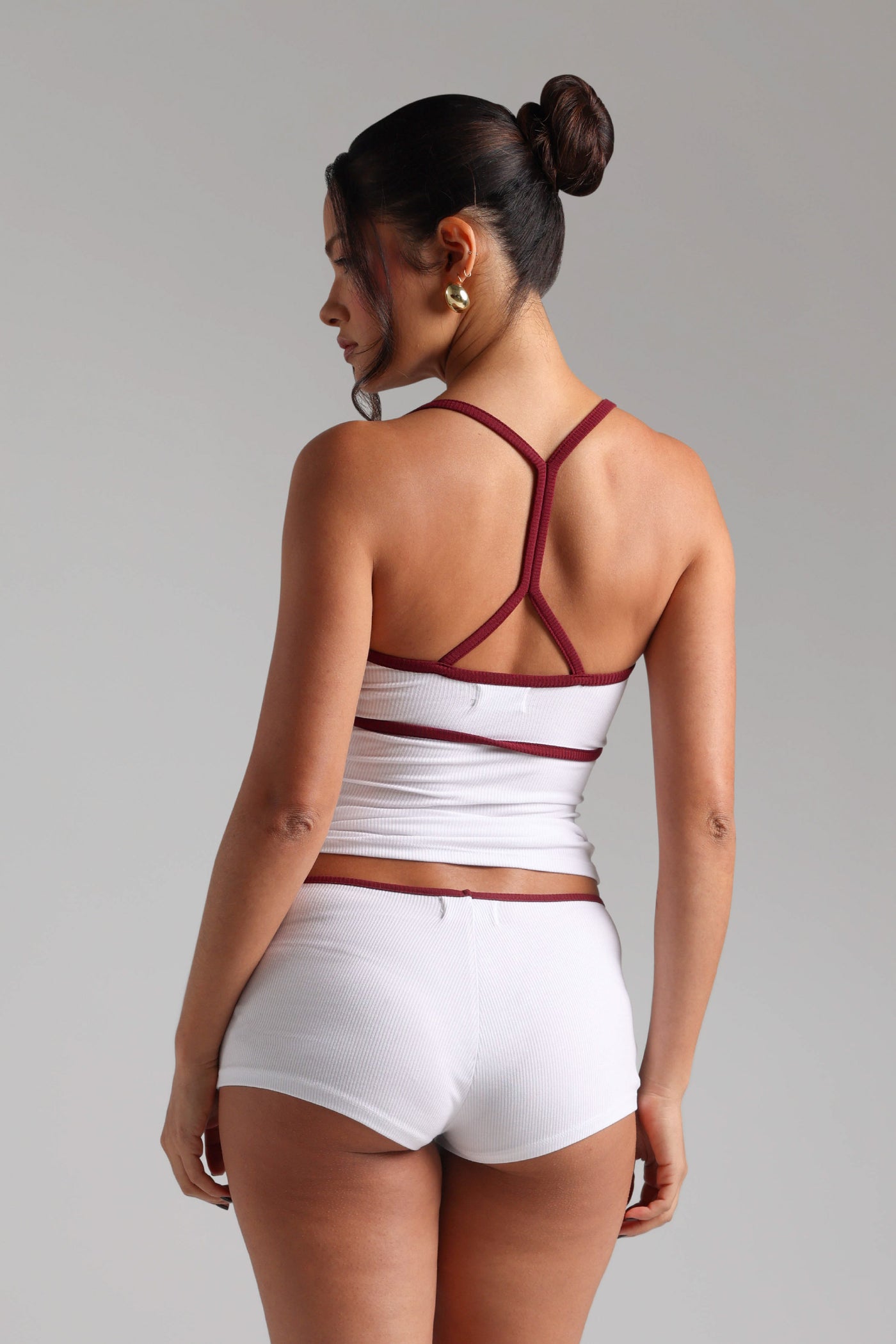 Contour Two-Tone Split-Back Cami - White/Black Cherry
