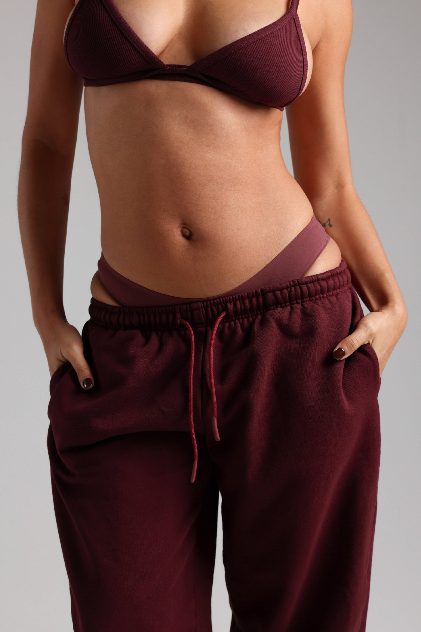 Classic Cotton Sweatpants - Black Cherry