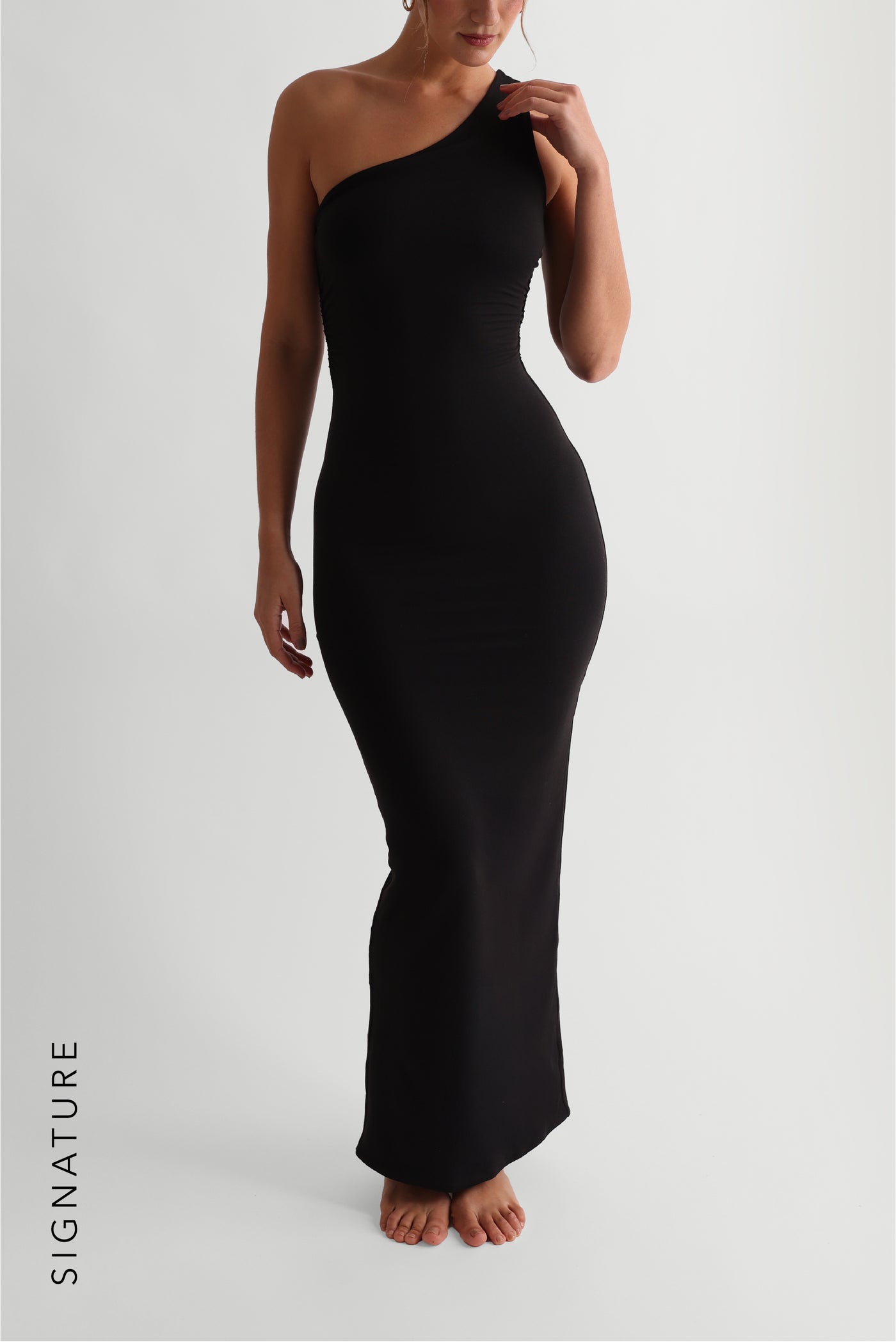 The One-Shoulder Ruched Maxi Dress - Black