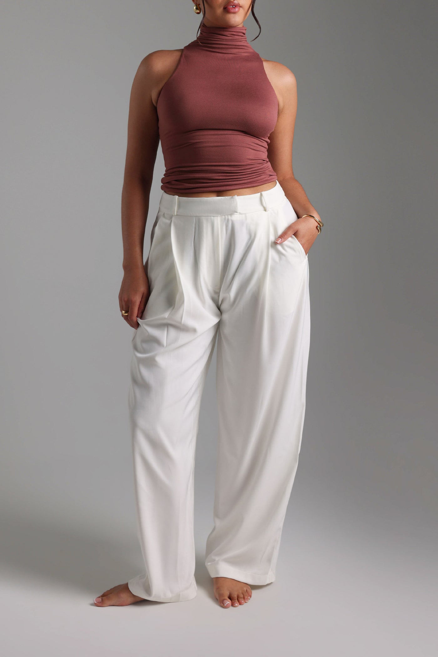 Refined Sleeveless Turtleneck T-Shirt - Vintage Berry