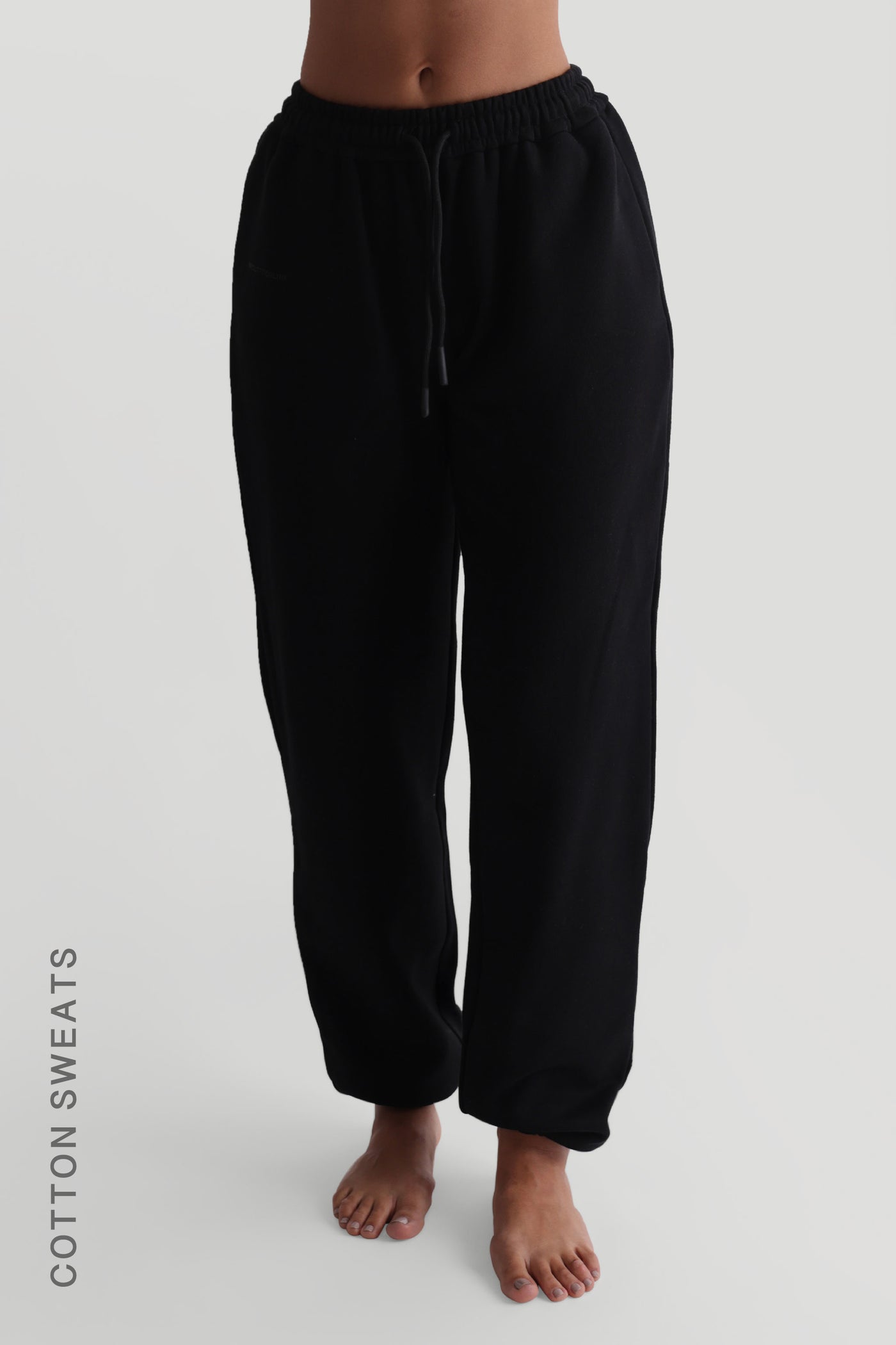 JOGGER FIT SWEATPANTS - Black