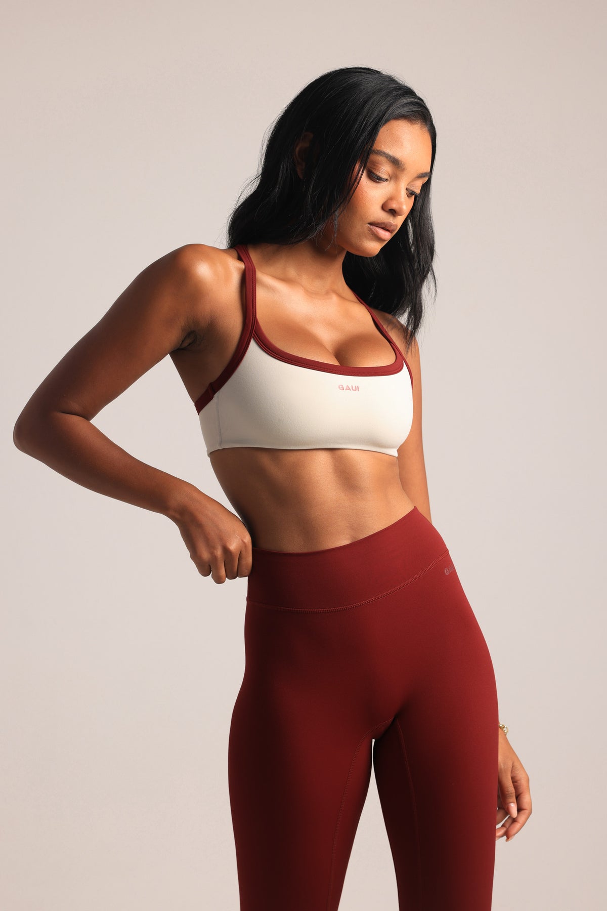 Studio Motion Bra - Silver Birch/Cabernet