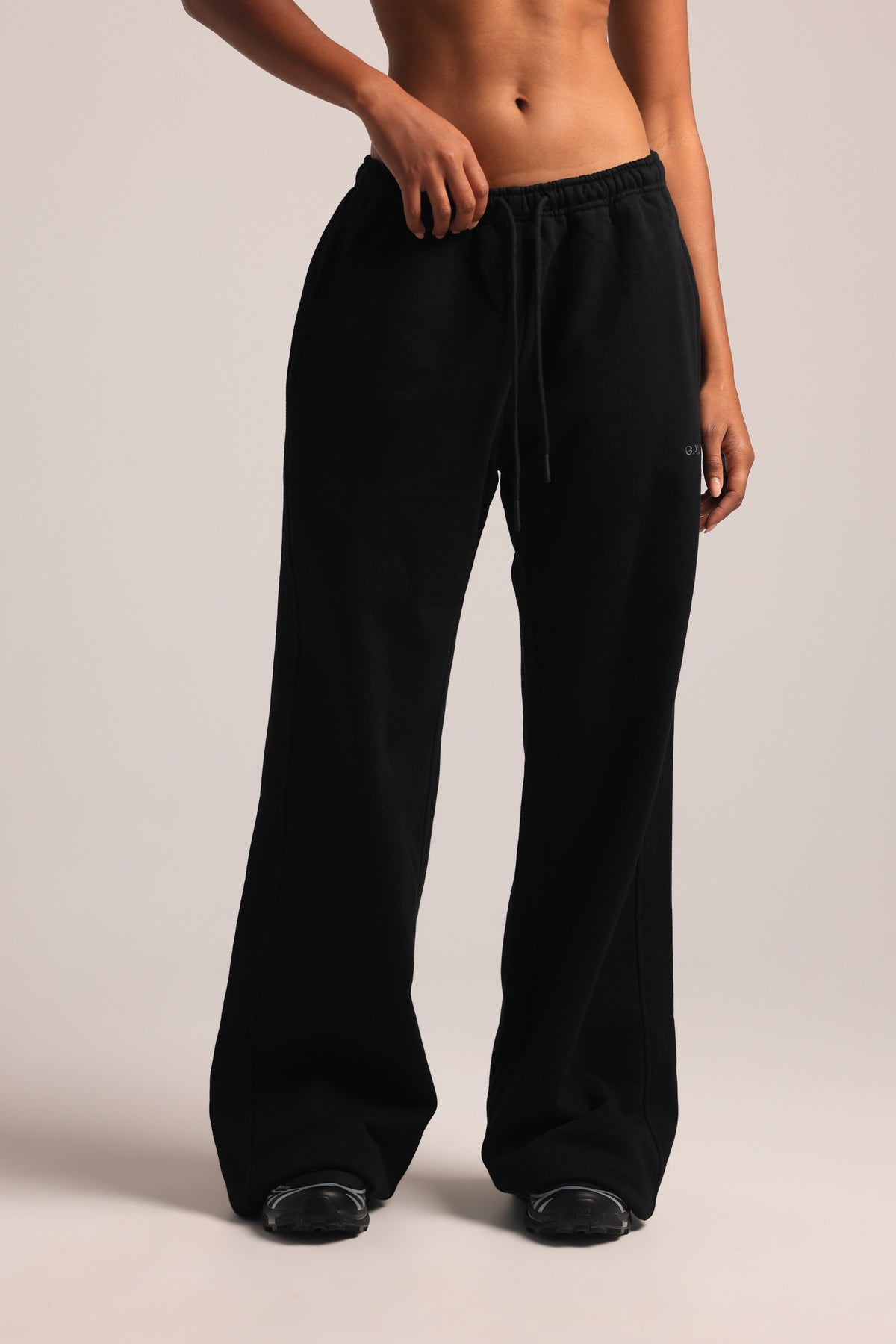 The Boyfriend Sweatpants - Black