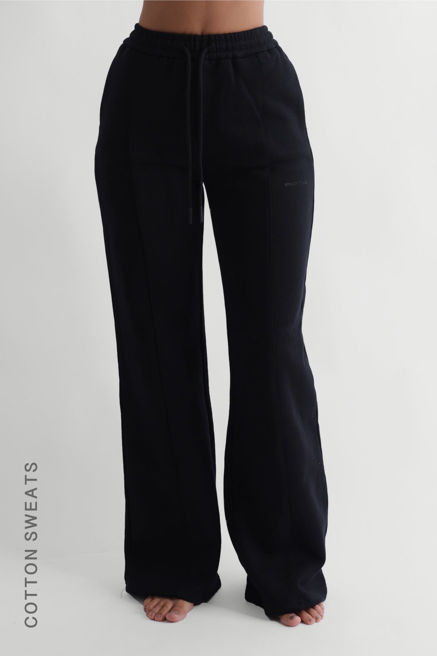 STRUCTURED WIDE LEG SWEATPANTS - Black