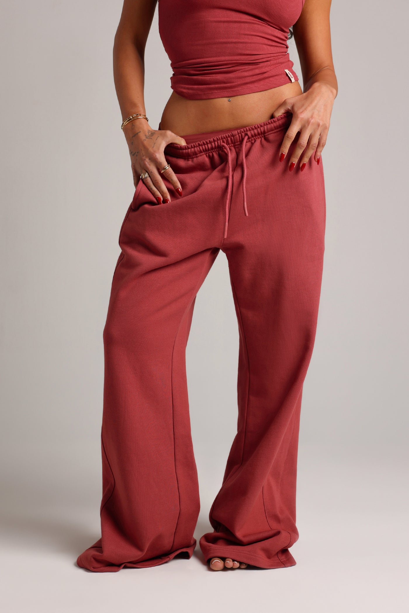 The Boyfriend Sweatpants - Berry Glaze