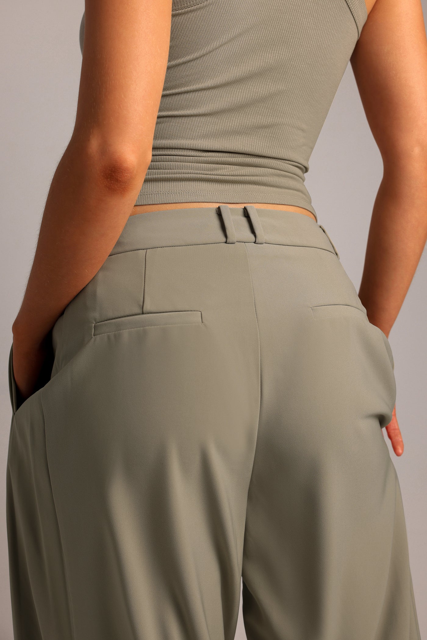 The Ivy Wide-Leg Trousers - Pistachio