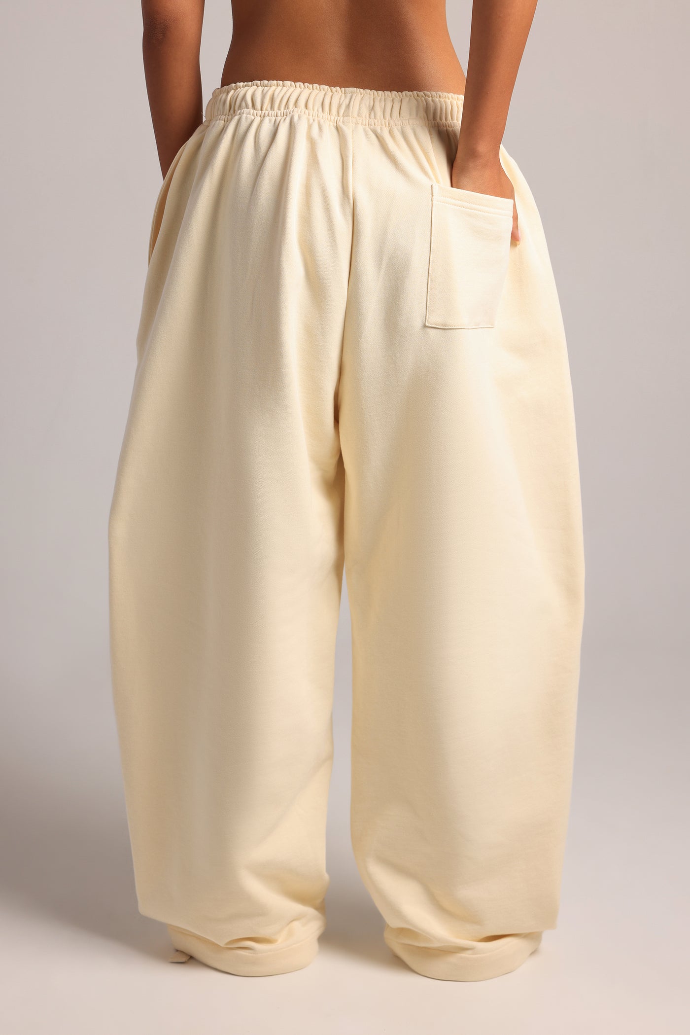 Classic Barrel Sweatpants - Honeybutter