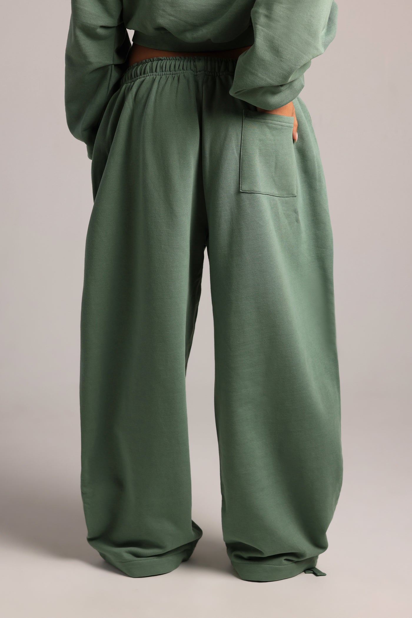 Classic Barrel Sweatpants - Garden Green
