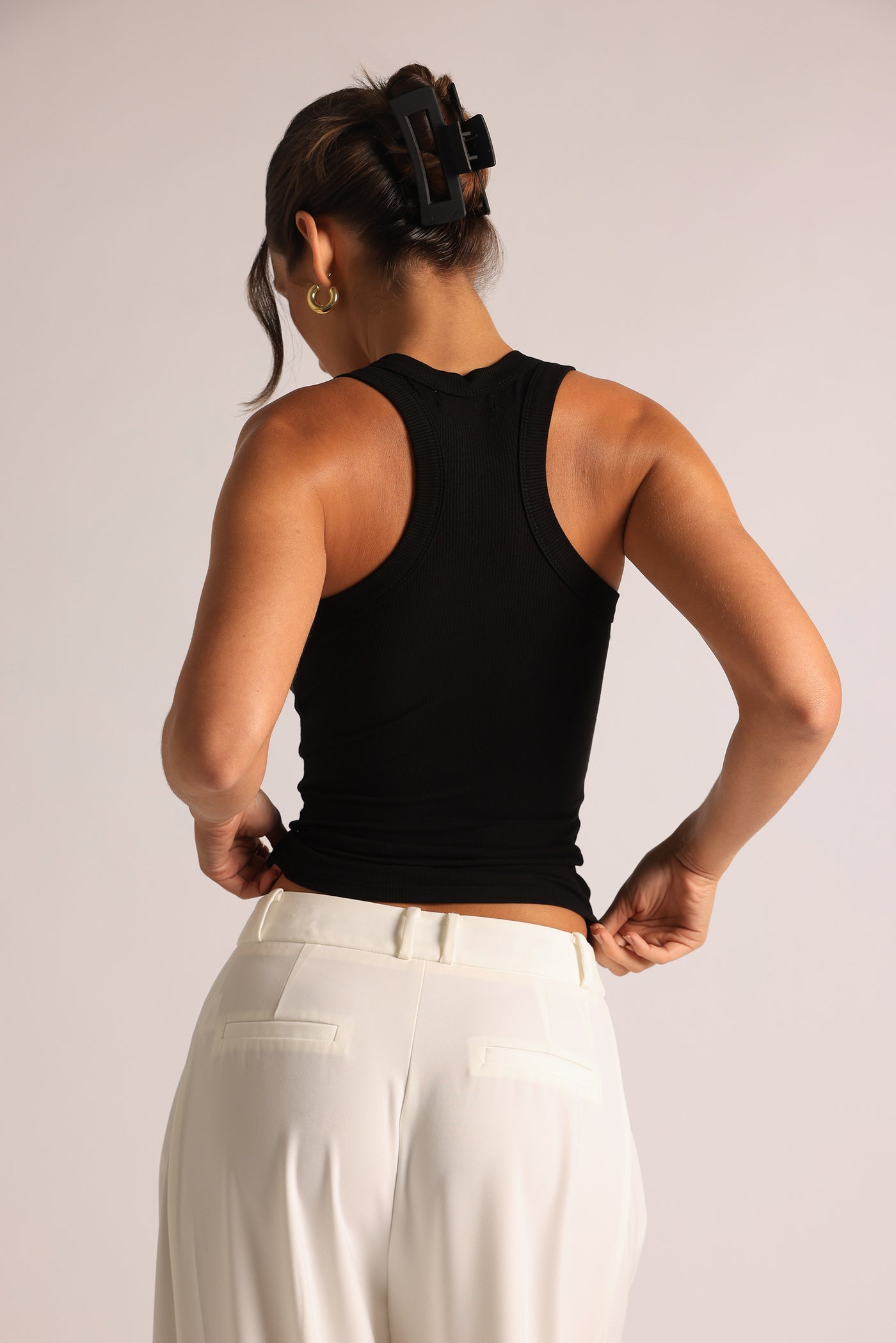 The Gaui T-Shape Tank Top - Black