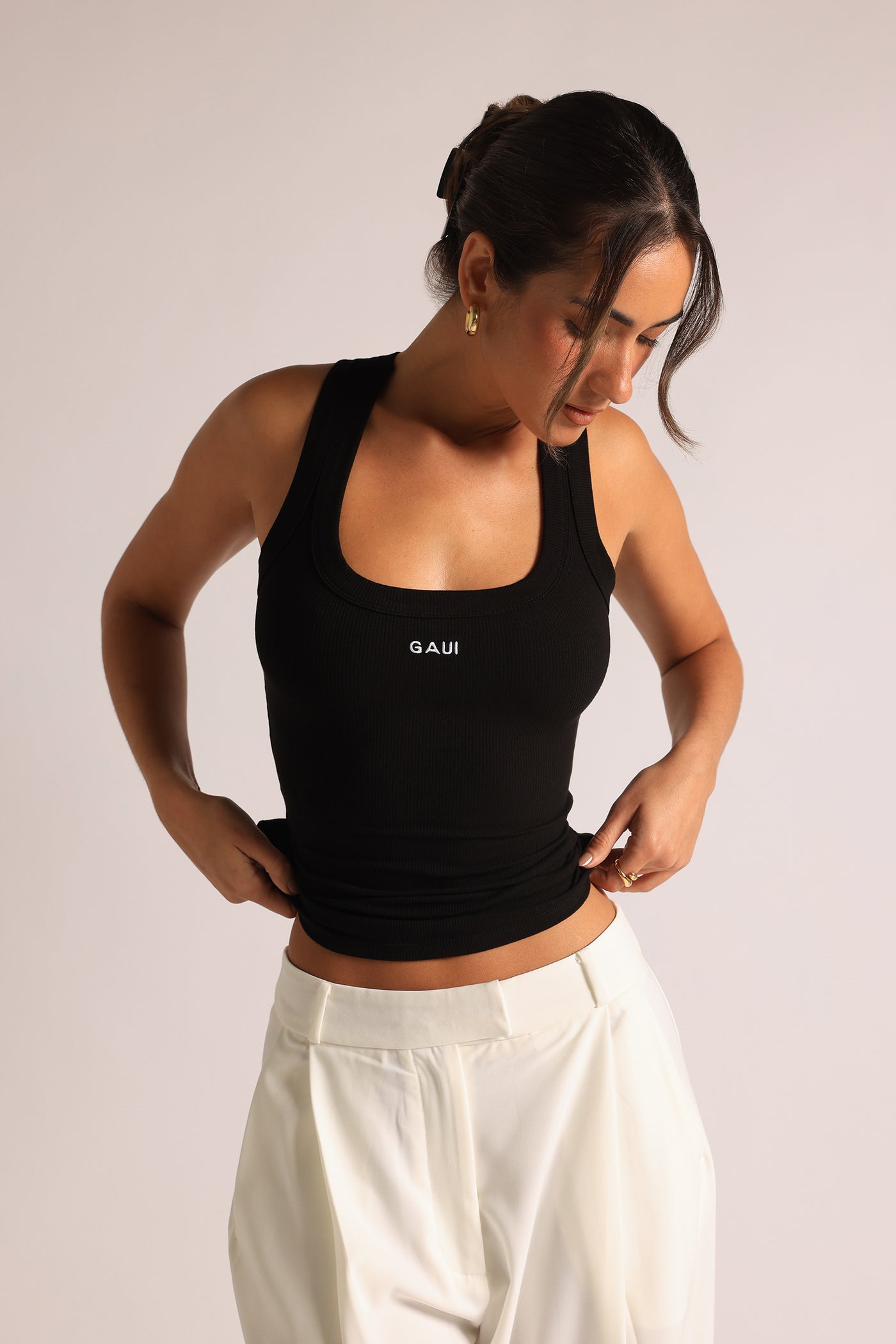 The Gaui T-Shape Tank Top - Black