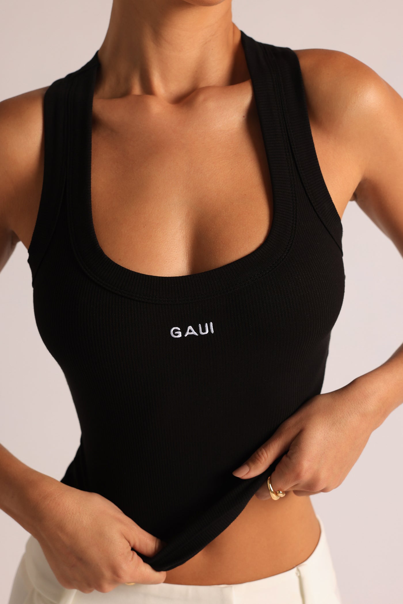 The Gaui T-Shape Tank Top - Black
