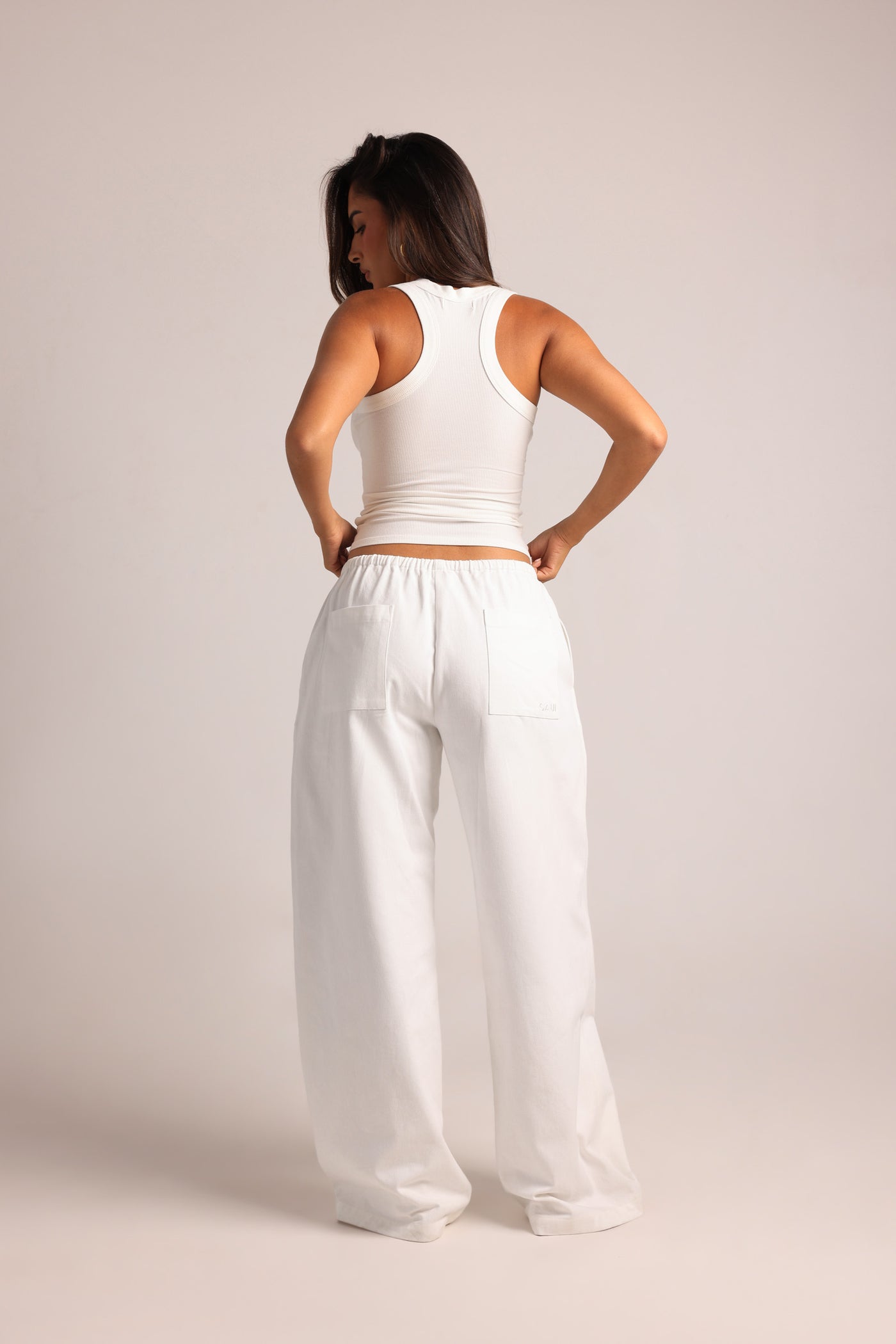 The Essential Pants - White