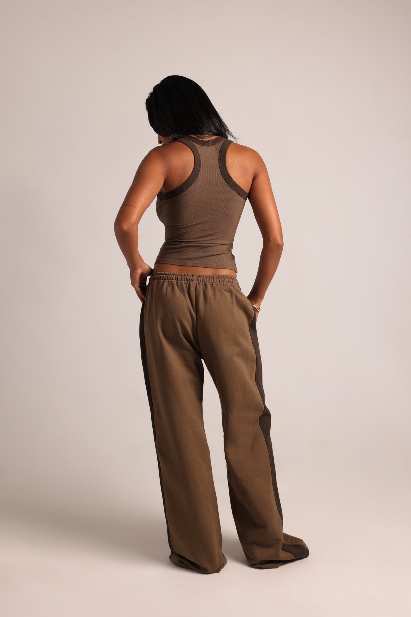 The Paneled Sweatpants - Pecan/Tobacco
