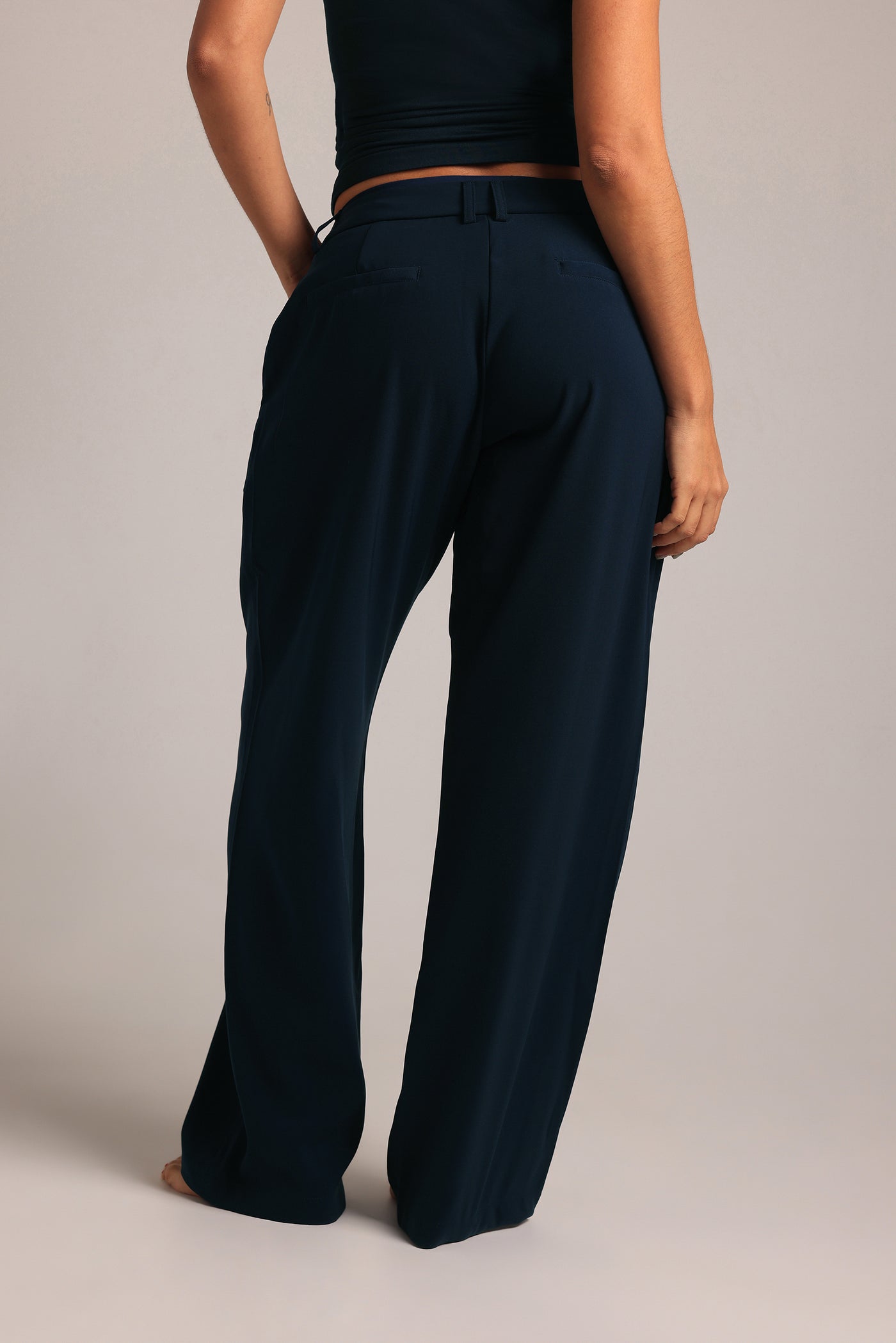 Die moderne Hose mit geradem Bein – True Navy