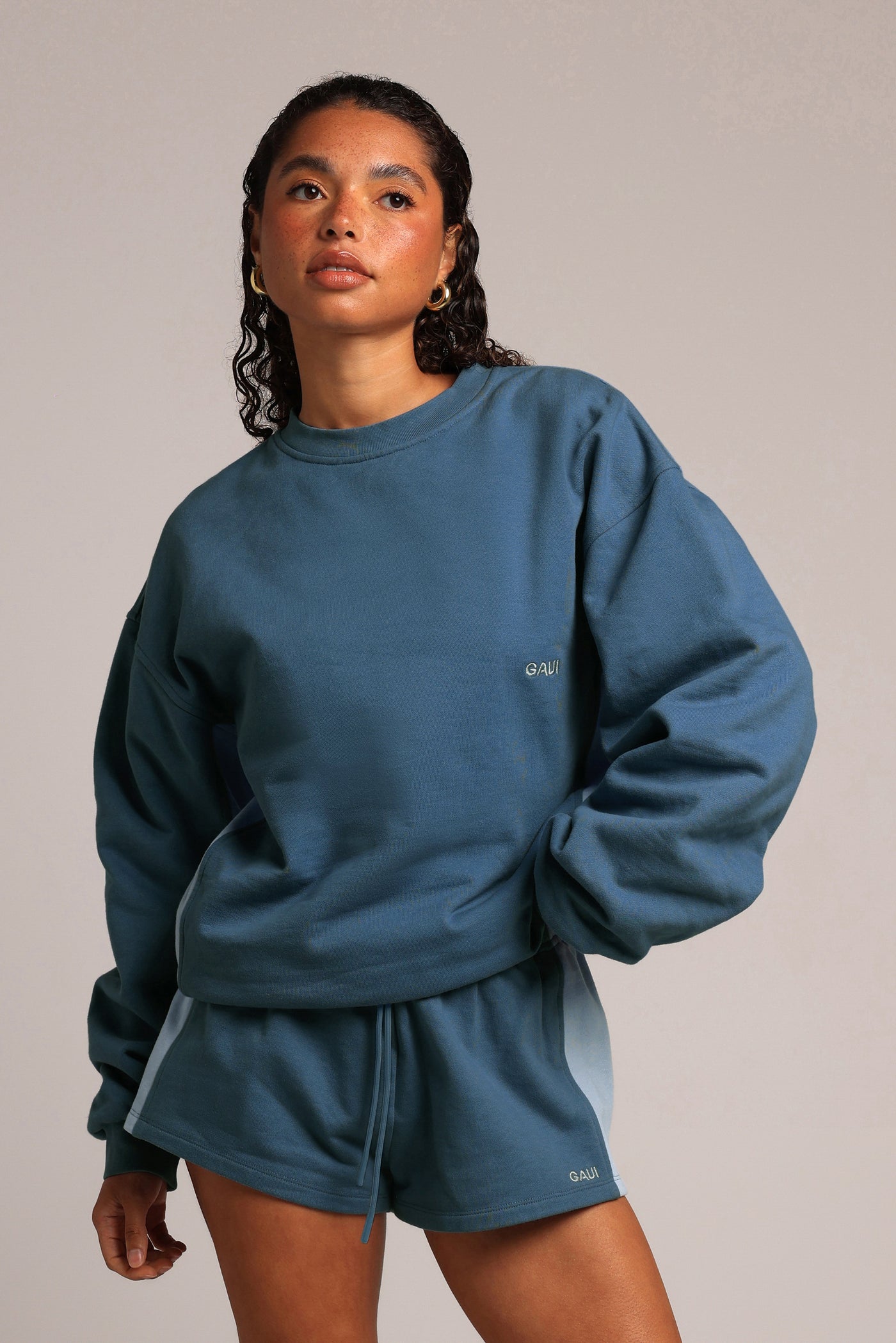 Essential Mini Shorts - 90er Hellblau/Azul