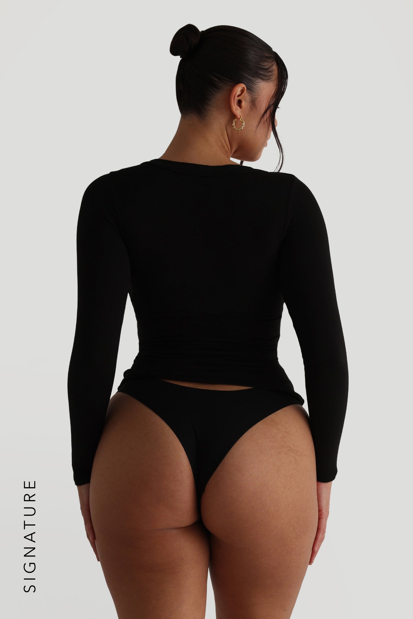 V-Shape Long Sleeve T-Shirt - Black